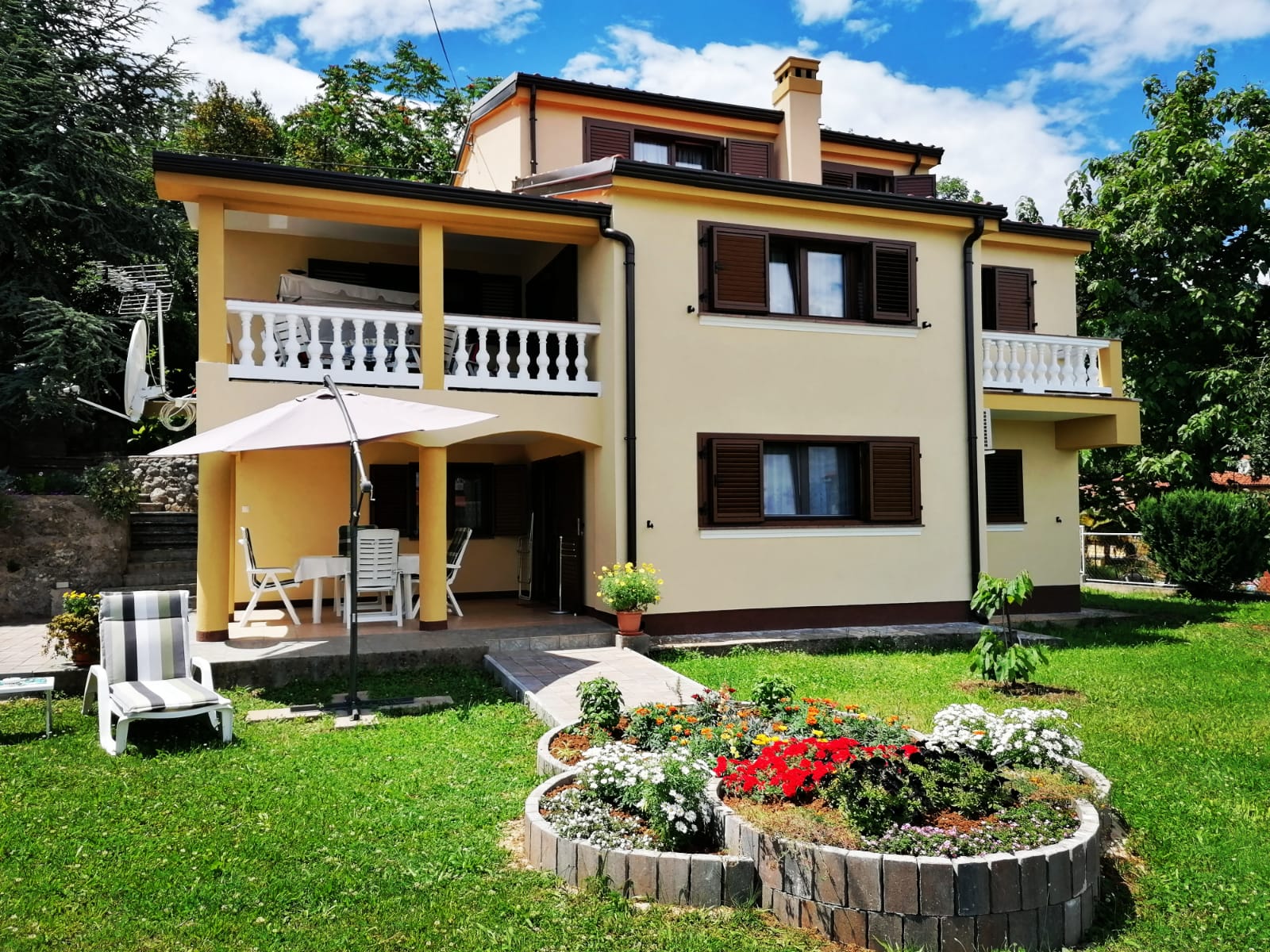 Apartman Lori 01