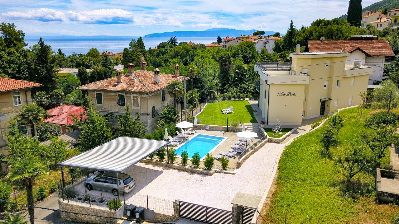 Palmic Elvis Villa Perla Lovran