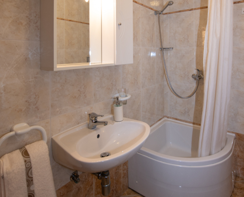 Foto luigi opatija, apartmani medveja may2018