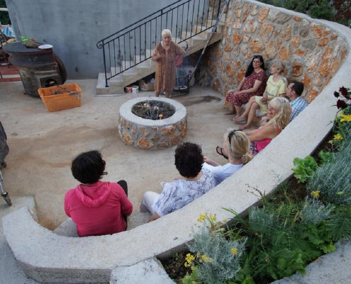 Roncevic Kata Marys Garden (8)