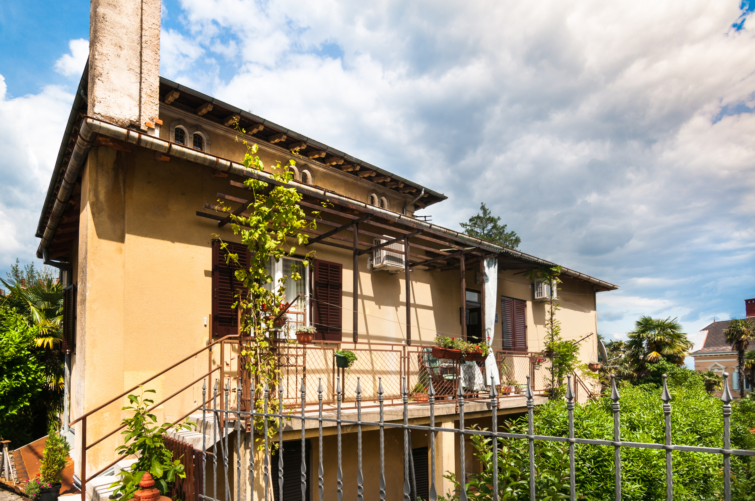 Villa Central (2)