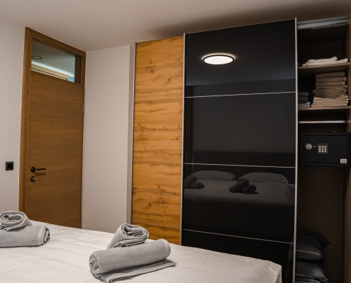 Francic Zarko Ritual Apartment (9)